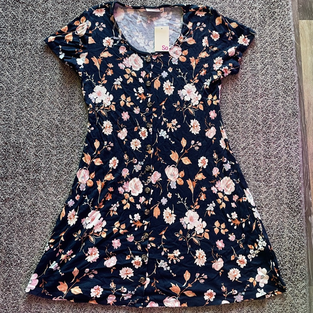 NWT - Kohl’s Navy floral button down waffle tee dress - size L